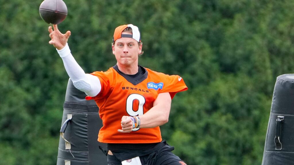 Cincinnati Bengals quarterback Joe Burrow throws at OTAs