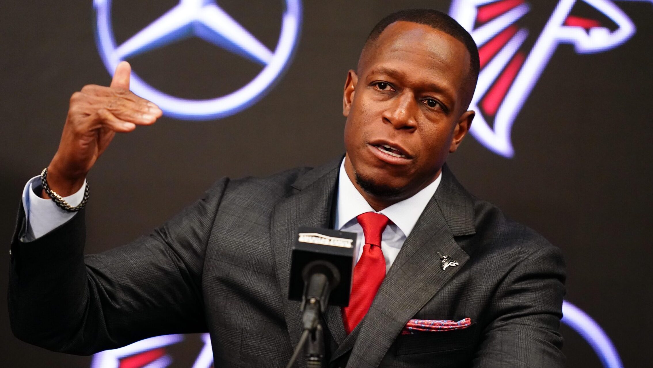 New Falcons head coach Raheem Morris gestures while at his introductory press conference.