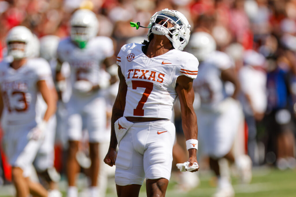 Texas wide receiver Isaiah Bond 