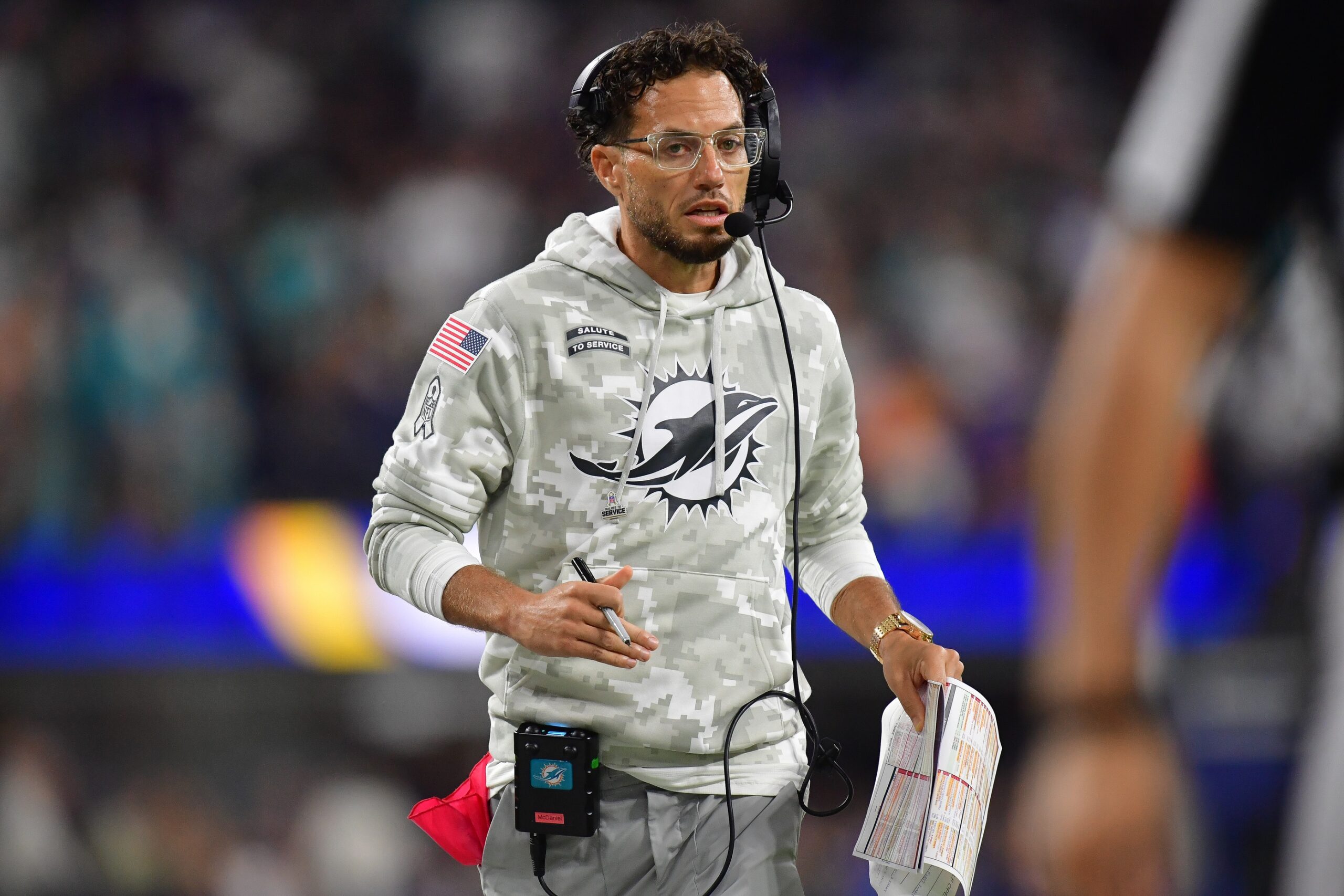 Miami Dolphins head coach Mike McDaniel watches game action against the Los Angeles Rams during the second half at SoFi Stadium.