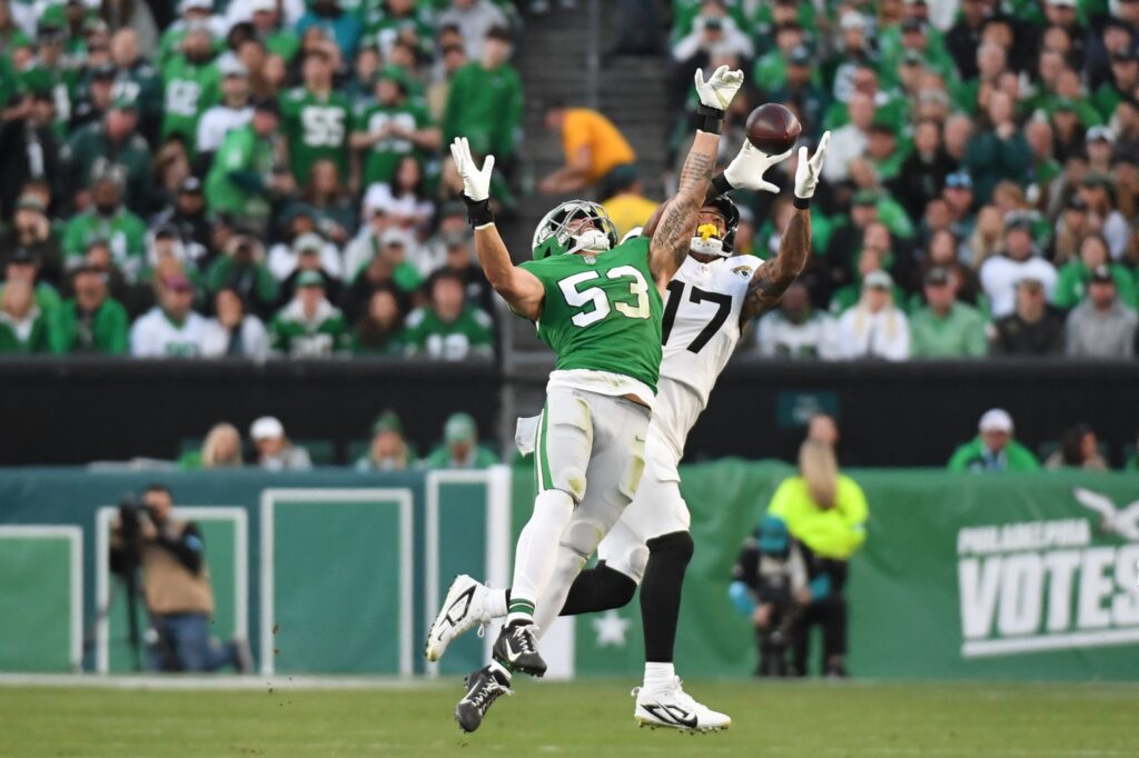 Philadelphia Eagles linebacker Zack Baun (53) breaks up pass intended for Jacksonville Jaguars tight end Evan Engram (17) during the first quarter at Lincoln Financial Field. 