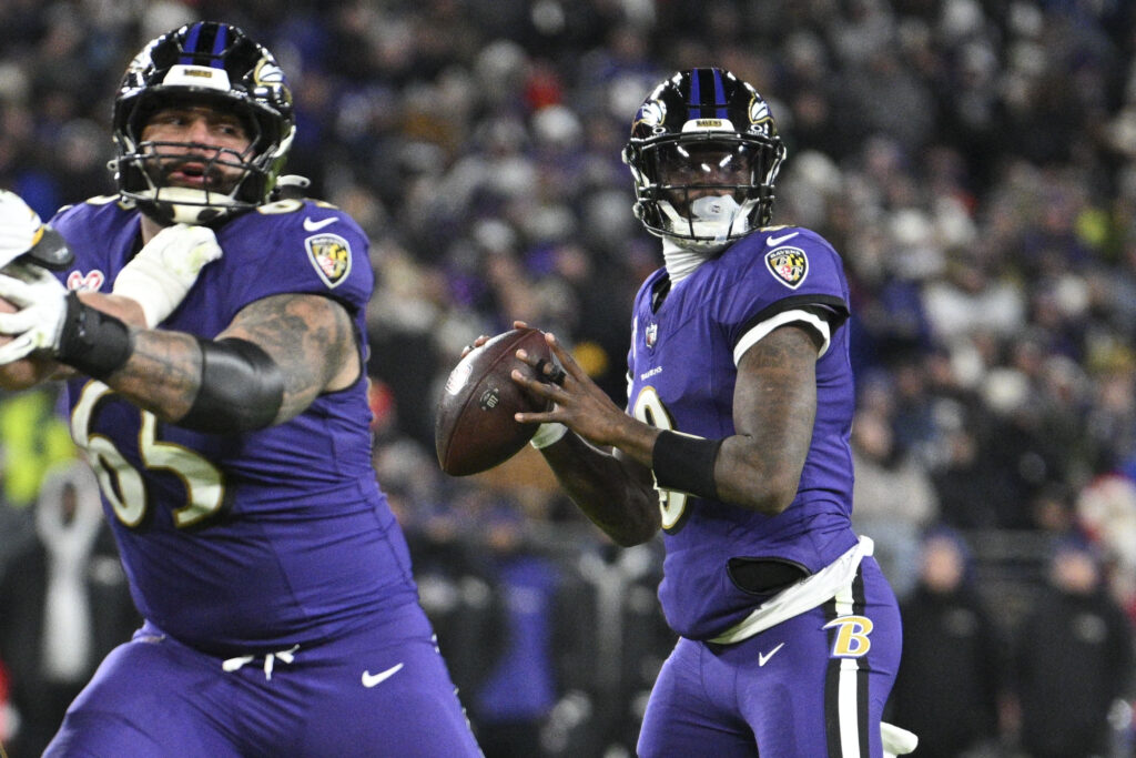 Baltimore Ravens quarterback Lamar Jackson (8) throws from the pocket during the second half against the Pittsburgh Steelers  at M&T Bank Stadium. 