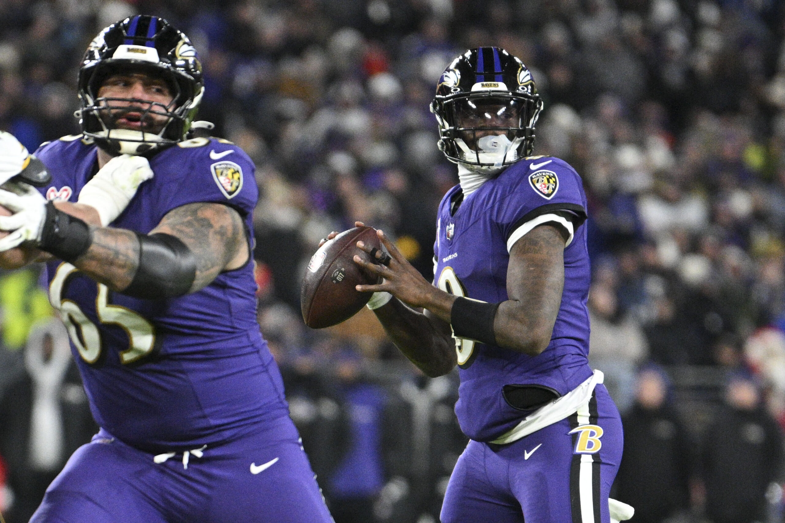 Baltimore Ravens quarterback Lamar Jackson (8) throws from the pocket during the second half against the Pittsburgh Steelers at M&T Bank Stadium.