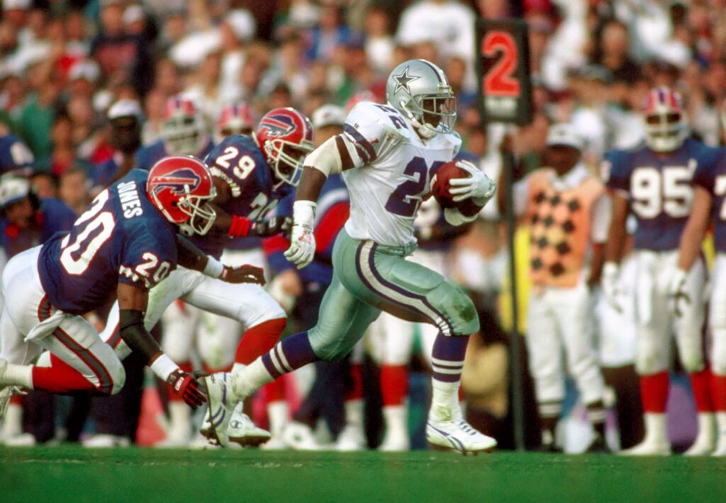Dallas Cowboys running back (22) EMMITT SMITH in action against the Buffalo Bills during Super Bowl XXVII at the Rose Bowl. Smith ran for 108 yards and 1 touchdown. The Cowboys defeated the Bills 52-17. 