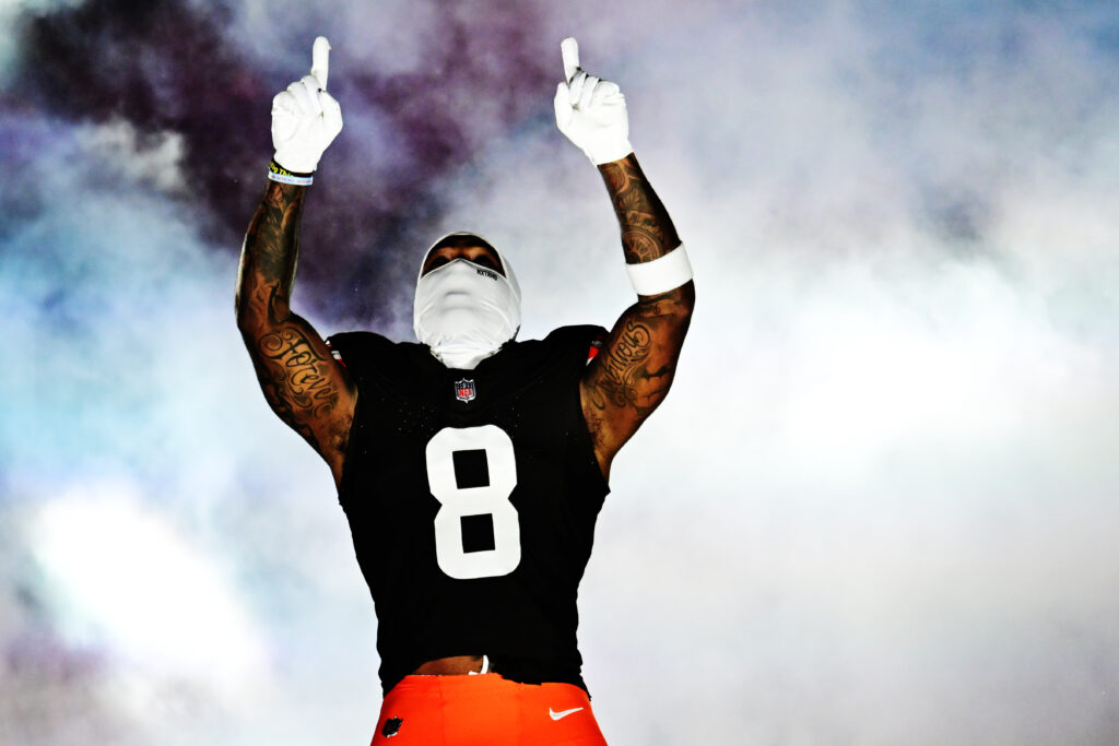 Cleveland Browns wide receiver Elijah Moore (8) is introduced before the game between the Browns and the Pittsburgh Steelers at Huntington Bank Field.