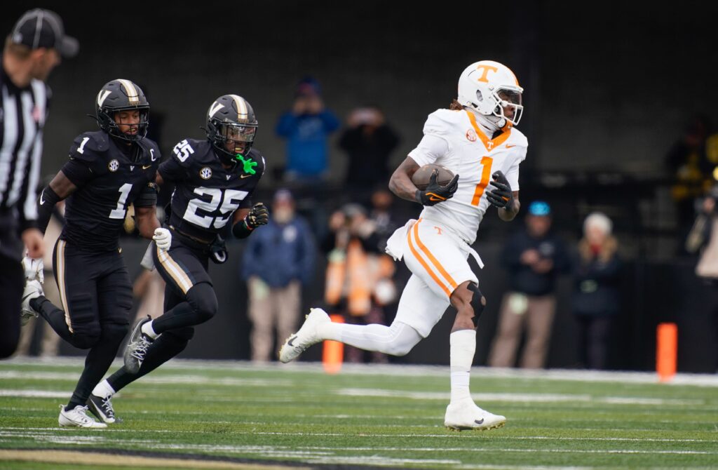 Tennessee wide receiver Dont'e Thornton Jr. (1) runs in a touchdown during the second quarter at FirstBank Stadium in Nashville.