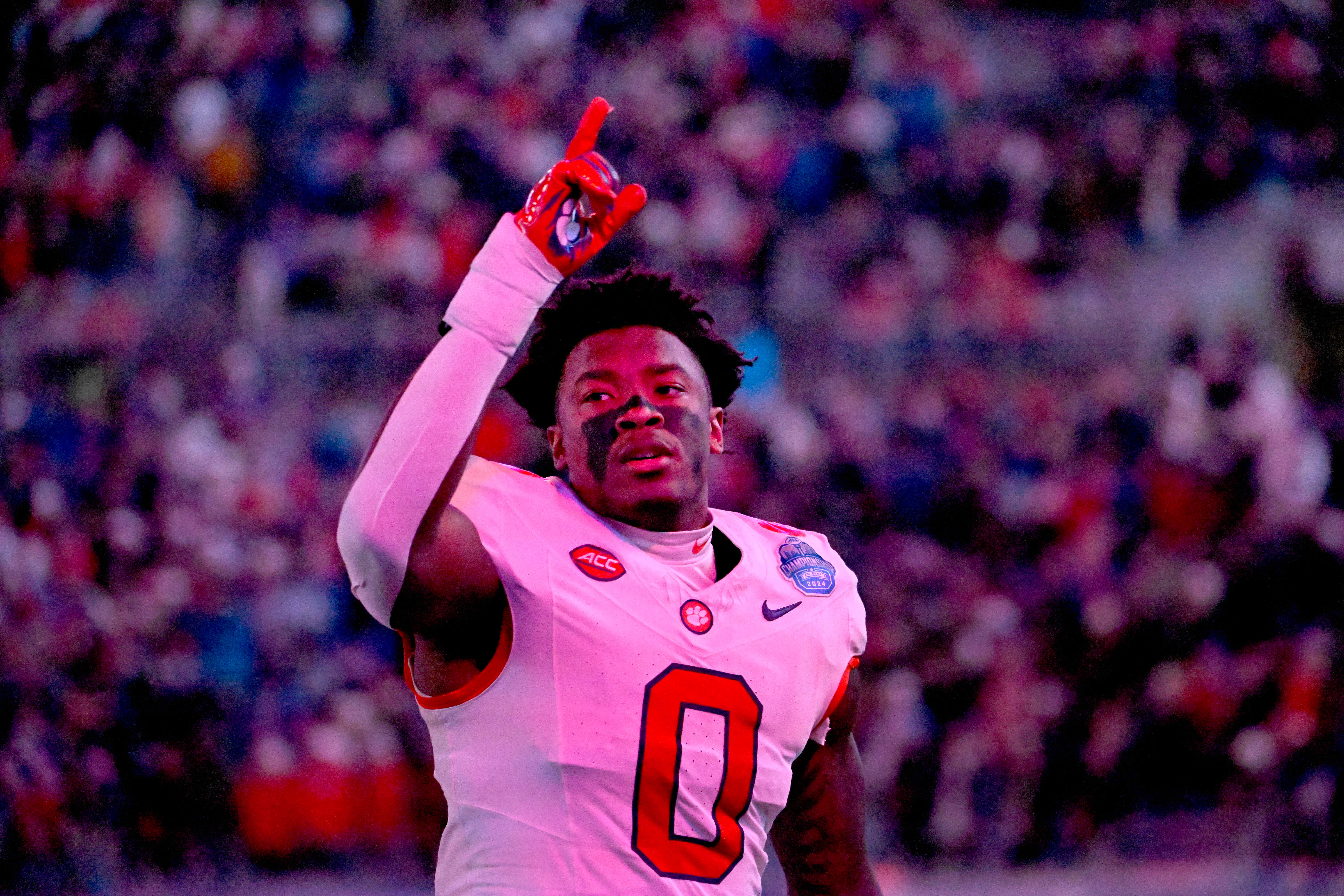 Clemson Tigers linebacker Barrett Carter (0) before the 2024 ACC Championship game